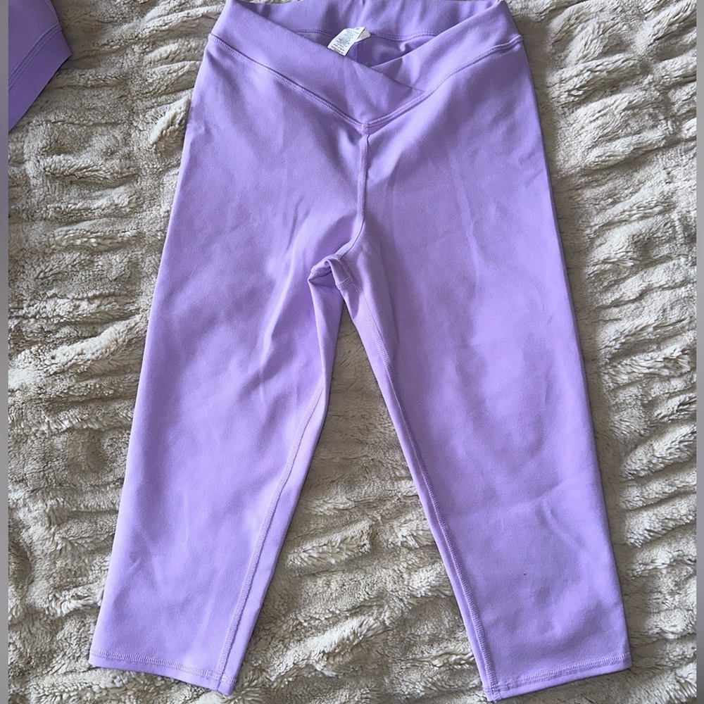 ALO yoga capri leggings